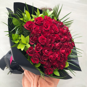  Afşin Çikolatacı 50 Red Roses Bouquet Grand Deluxe